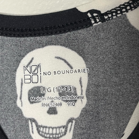 No Boundaries Black Skull & Rose T-shirt Dress Women’s Size Large - Picture 5 of 6
